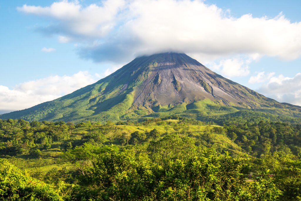 arenal volcano. costa rica.